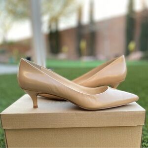 Nine West Women's Nude Kitten Heel Size 10